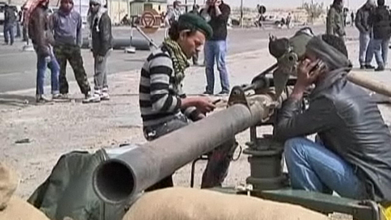 Violents affrontements à Ras Lanouf, dans l'Est de la Libye